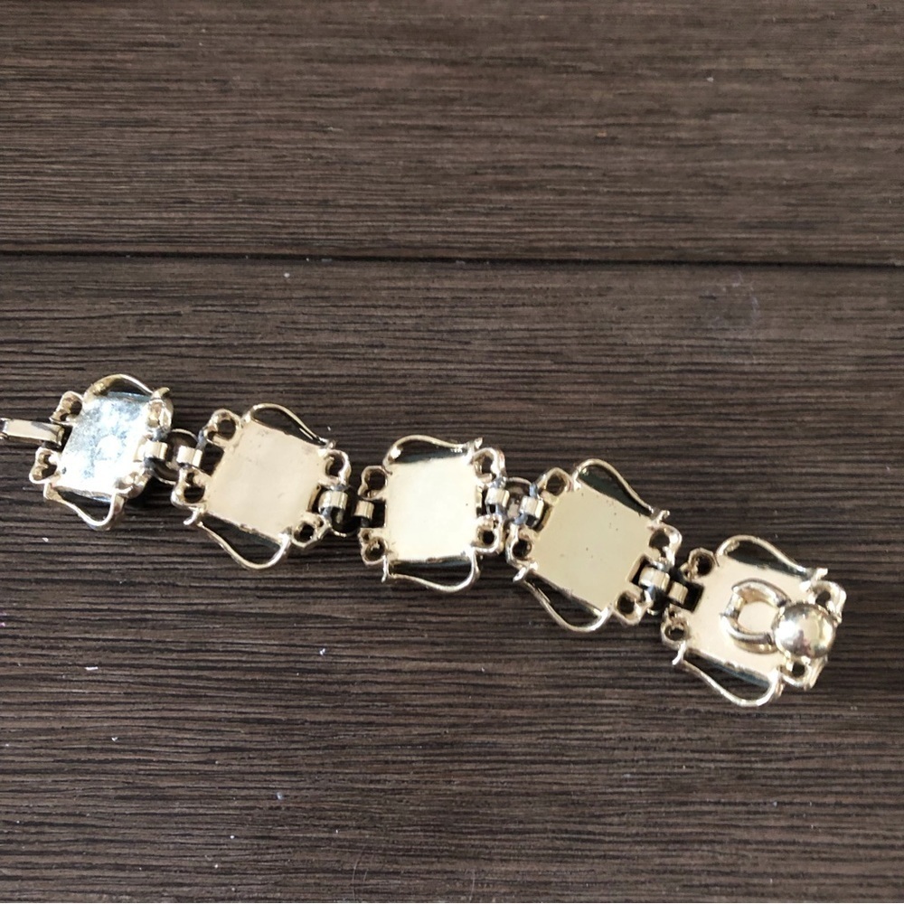 Vintage Mid-Century Gold Metal And Green Stone Br… - image 2